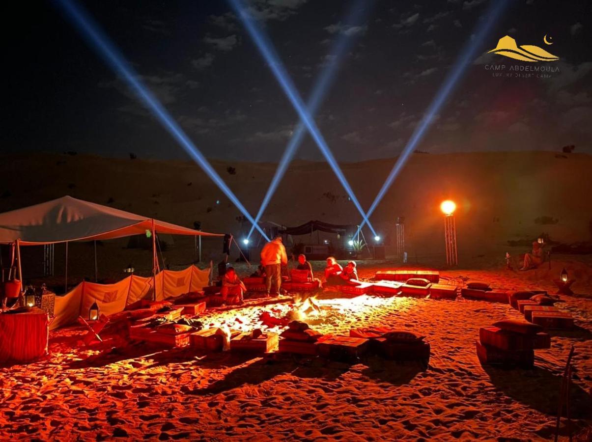 Camp Abdelmoula Hotell Douz Exteriör bild