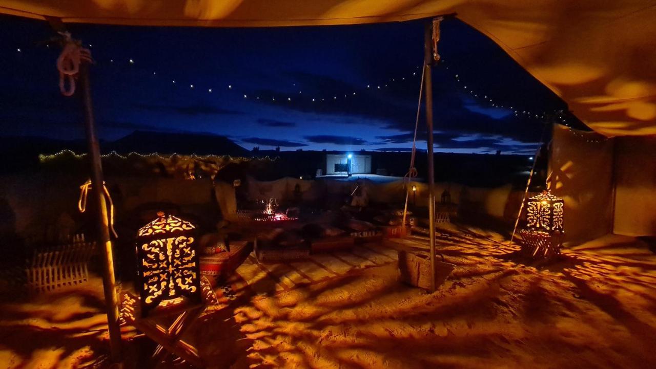 Camp Abdelmoula Hotell Douz Exteriör bild