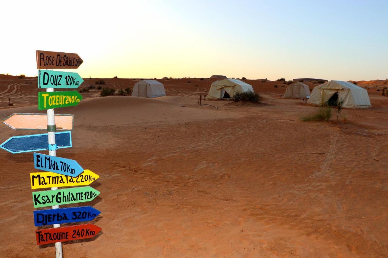 Camp Abdelmoula Hotell Douz Exteriör bild