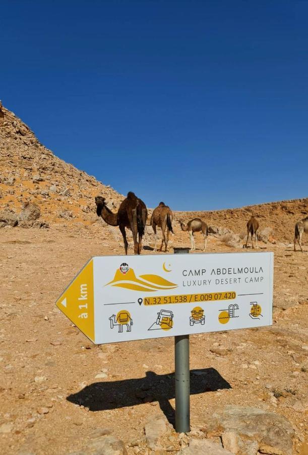 Camp Abdelmoula Hotell Douz Exteriör bild