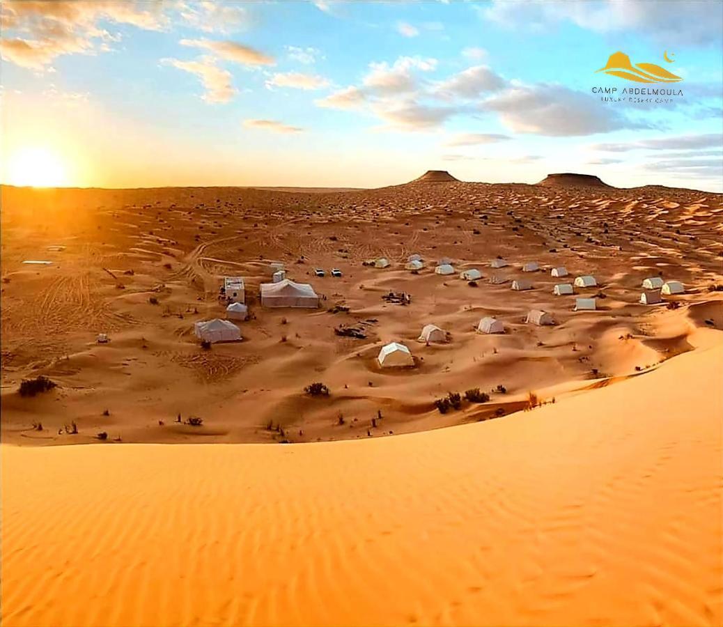Camp Abdelmoula Hotell Douz Exteriör bild
