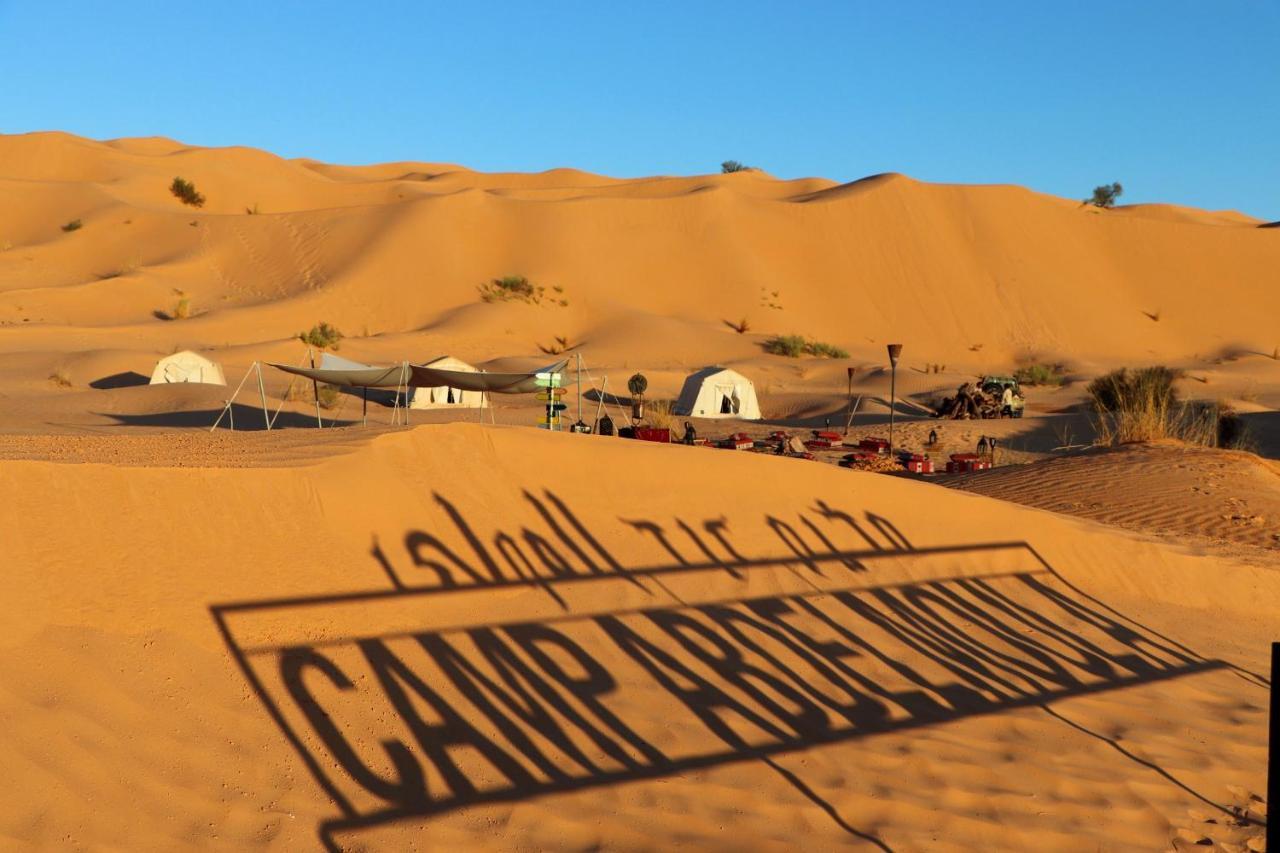 Camp Abdelmoula Hotell Douz Exteriör bild