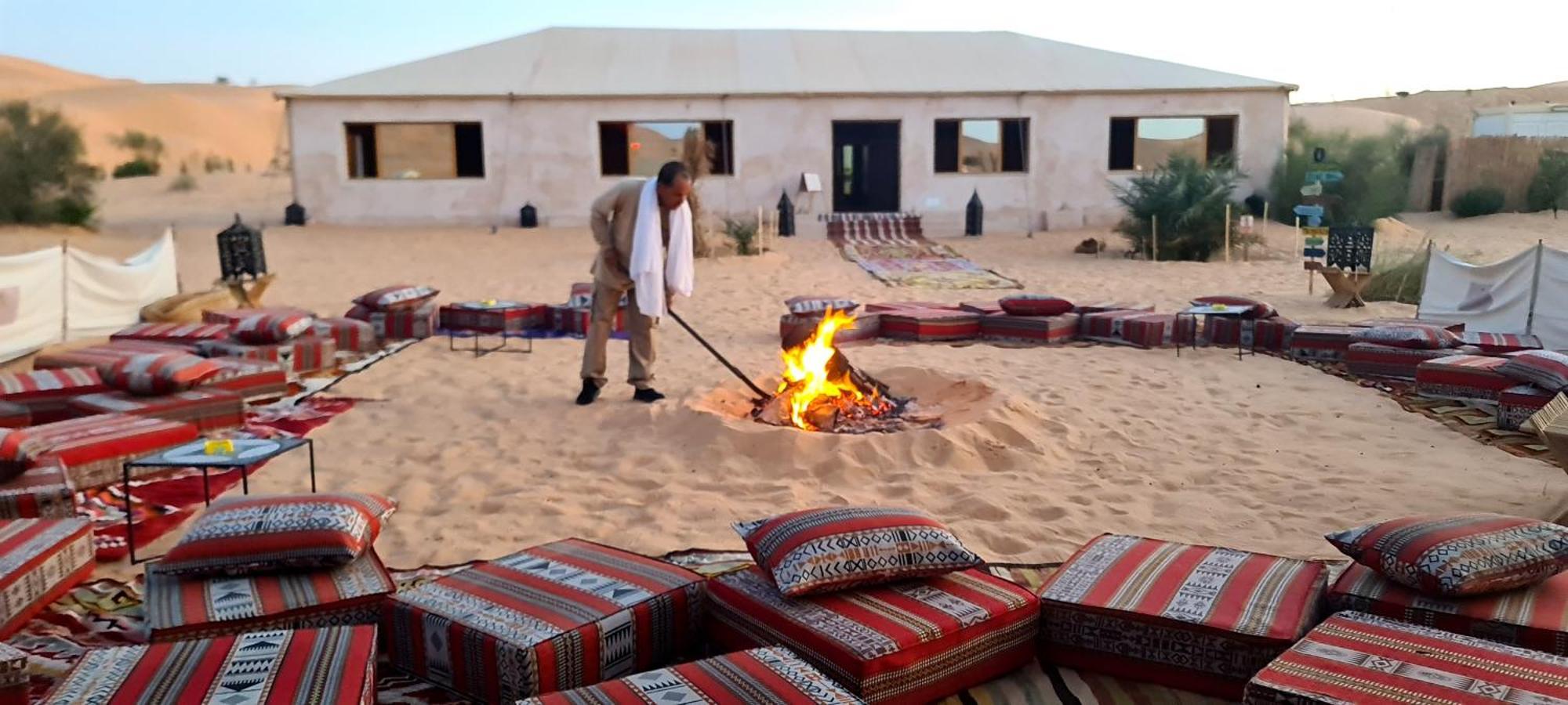 Camp Abdelmoula Hotell Douz Exteriör bild
