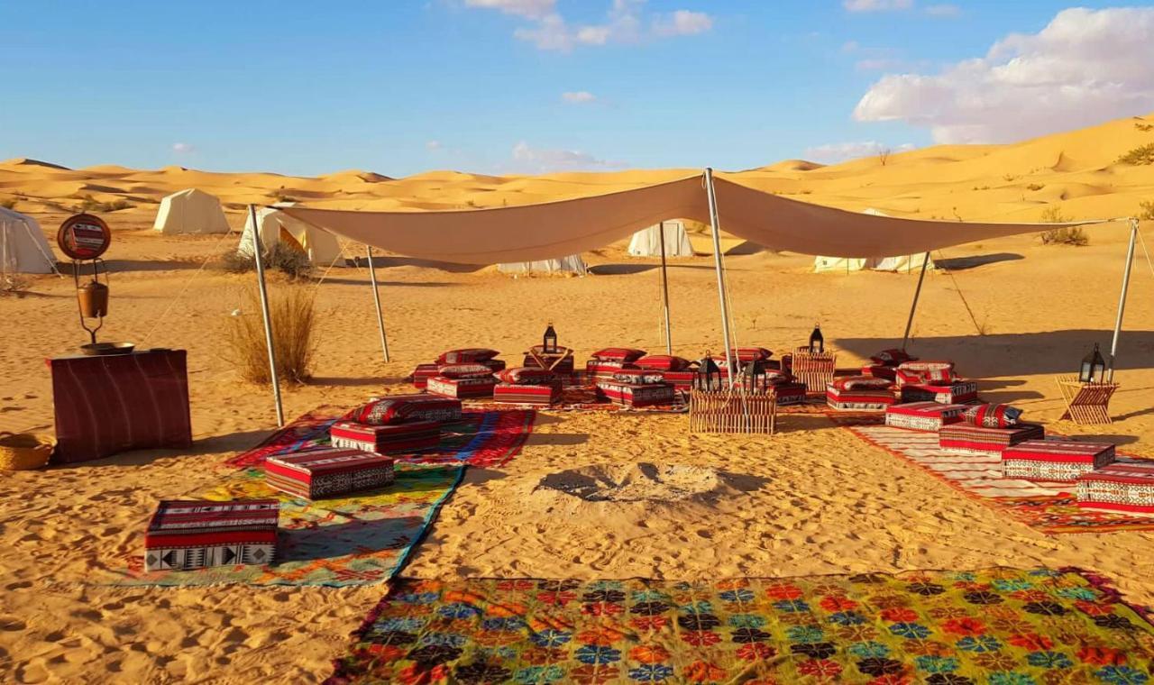 Camp Abdelmoula Hotell Douz Exteriör bild
